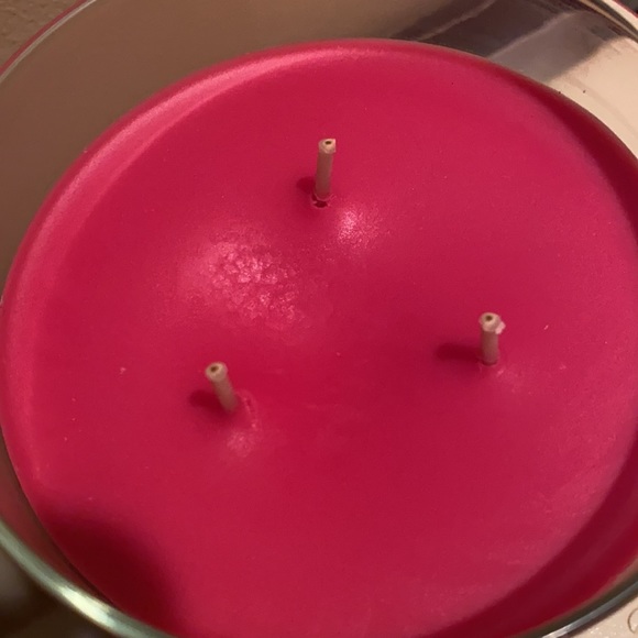 ⭐️ RARE/HTF BBW Wine Down Pomegranate Sangria Candle - Picture 2 of 2